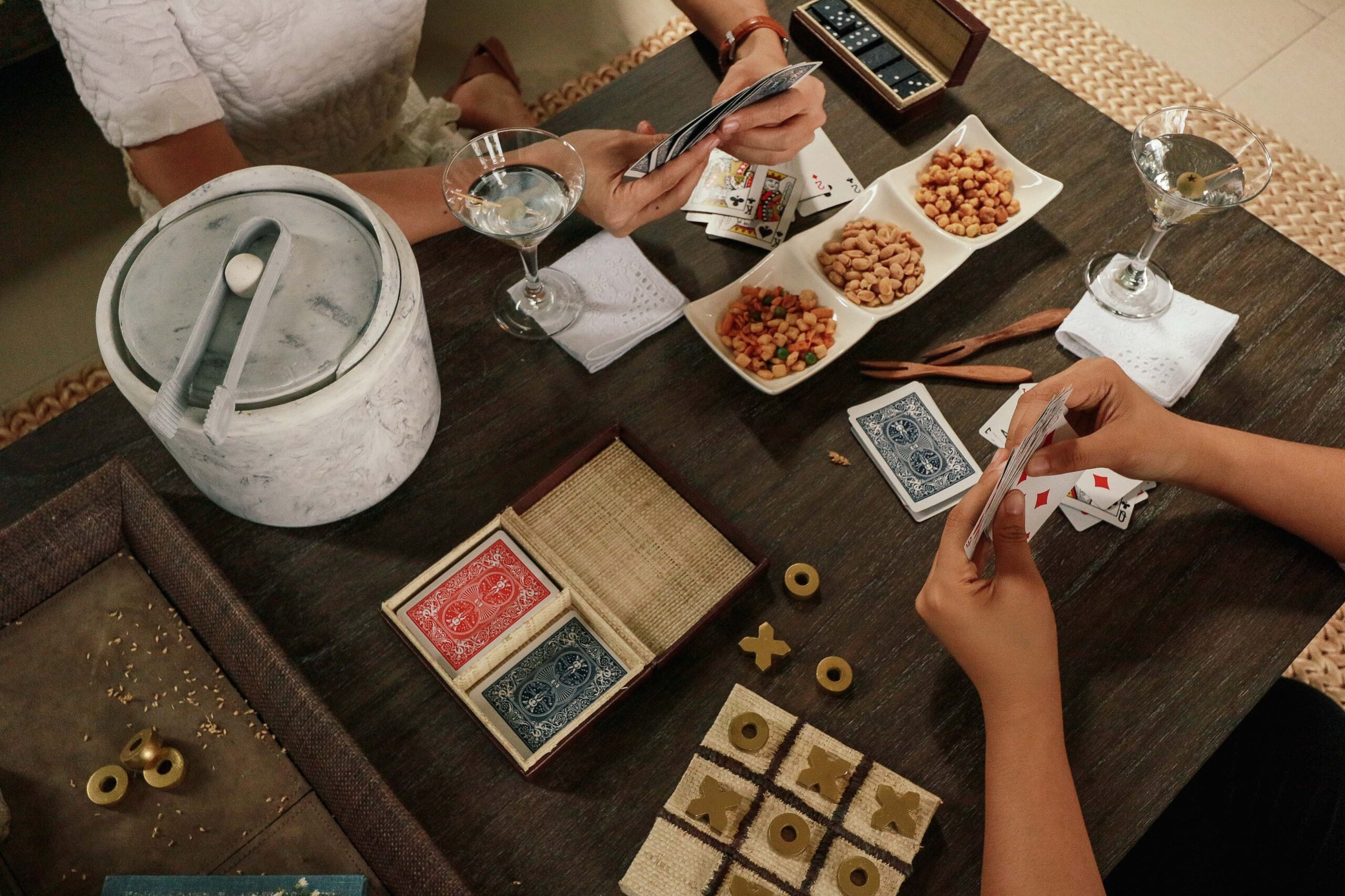 How to Host a Game Night Party at Home